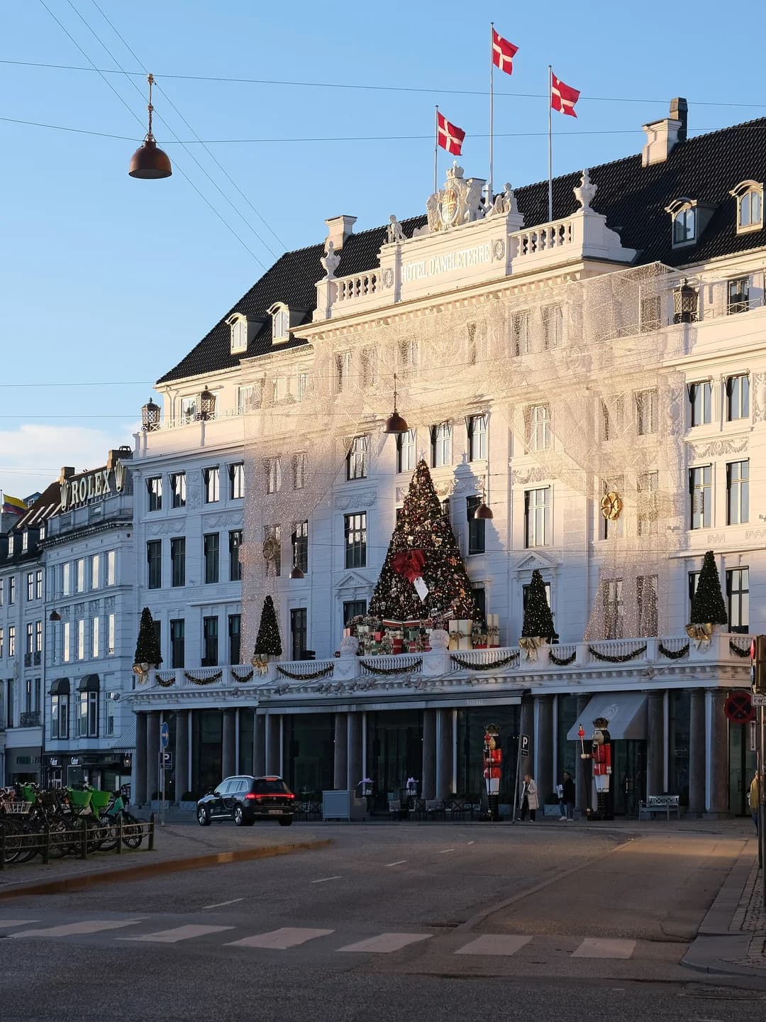 VIP airport transfer Copenhagen | palace hotel doorman